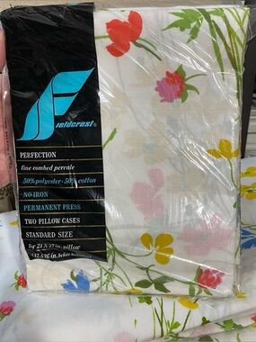 Fieldcrest Perfection Percale spring floral set of 2 pillowcases new vintage
